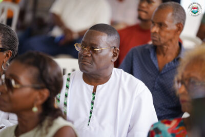 Agrandir l'image 7 sur 33, fenêtre modale