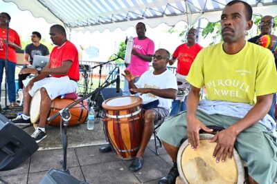 Agrandir l'image 14 sur 14, fenêtre modale