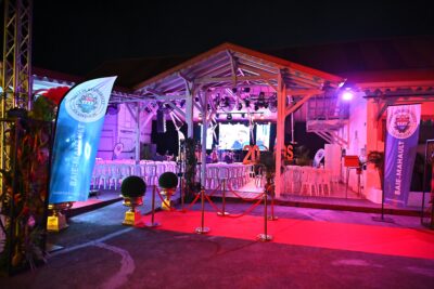 Agrandir l'image 2 sur 37, fenêtre modale