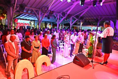 Agrandir l'image 8 sur 37, fenêtre modale