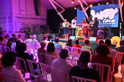 Agrandir l'image 12 sur 37, fenêtre modale