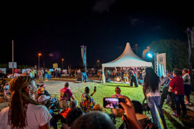 Agrandir l'image 16 sur 32, fenêtre modale