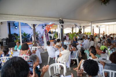 Agrandir l'image 2 sur 16, fenêtre modale