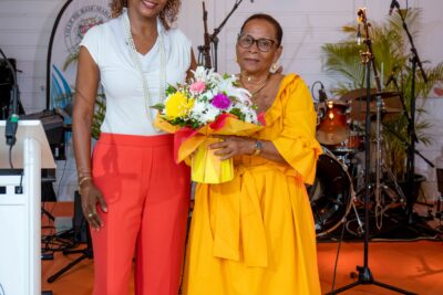 Agrandir l'image 8 sur 16, fenêtre modale