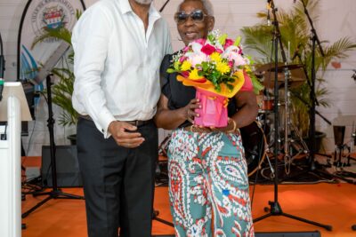 Agrandir l'image 11 sur 16, fenêtre modale