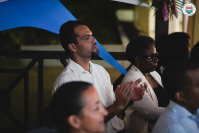 Agrandir l'image 3 sur 84, fenêtre modale