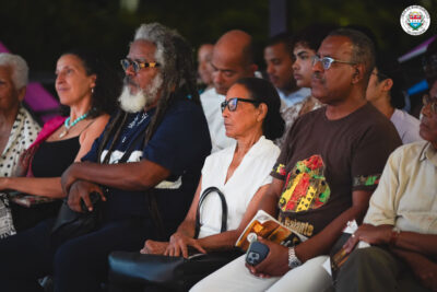 Agrandir l'image 8 sur 84, fenêtre modale