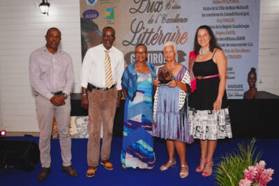 Agrandir l'image 54 sur 84, fenêtre modale