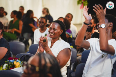 Agrandir l'image 70 sur 84, fenêtre modale