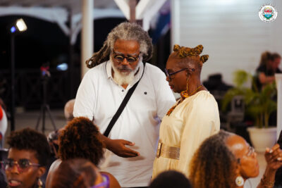 Agrandir l'image 2 sur 48, fenêtre modale