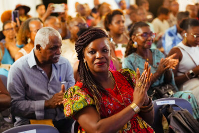 Agrandir l'image 10 sur 48, fenêtre modale