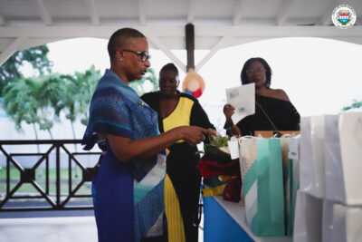 Agrandir l'image 76 sur 84, fenêtre modale